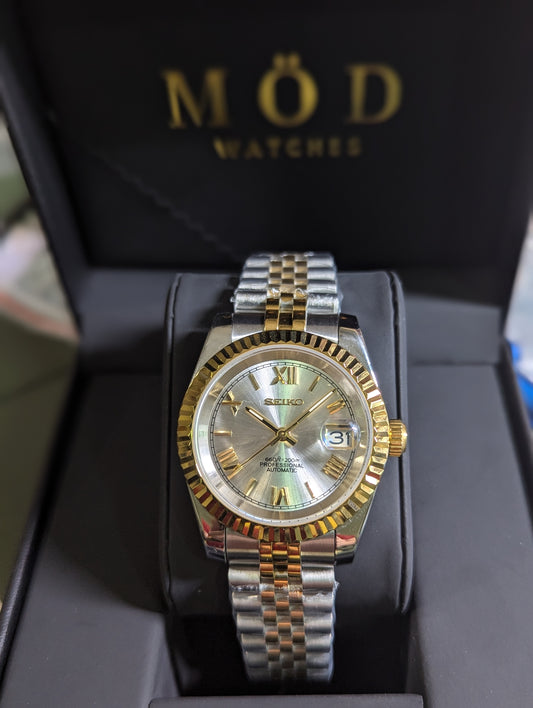 Two tone Datejust Roman Dial MöD