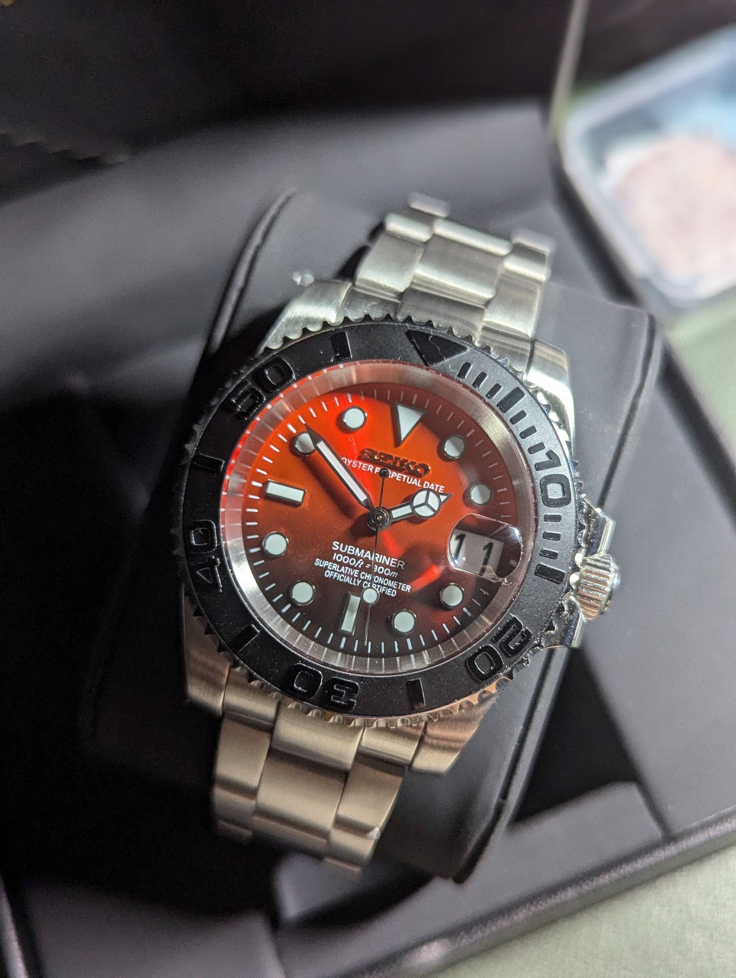 SEIKO-LEX RED OCTOBER SUB