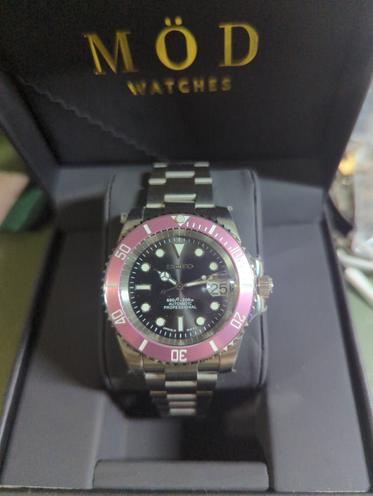 SEIKO-LEX PINK BEZEL SUB